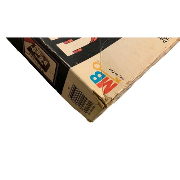 Upwards Board Game 3-D Word Strategy 1983 Milton Bradley Complete - Picture 9 of 10